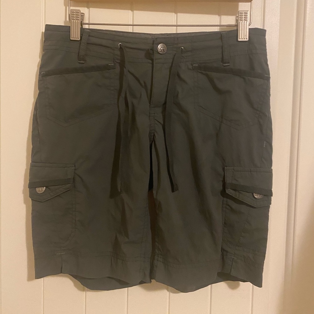 💋Women’s REI Grey Lightweight Shorts💋
